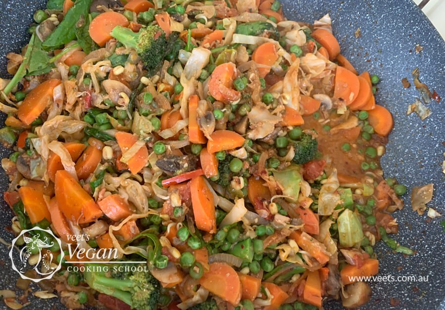jalfrezzi-recipe.jpg Veg Jalfrezzi Recipe with Sprouted Mung Beans