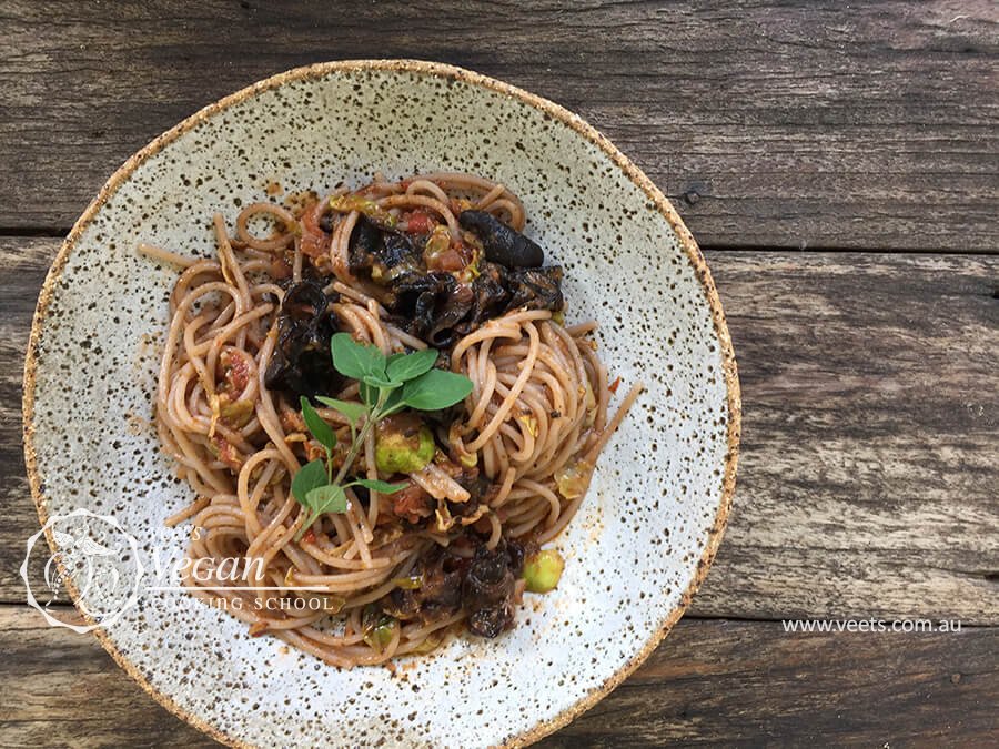 spaghetti-with-woodear-mushrooms-and-brussel-sprouts_0.jpeg spaghetti-with-woodear-mushrooms-and-brussel-sprouts